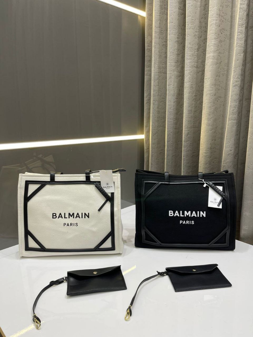 Balmain Handbag For Women (LAB957) - stayhit.in Balmain Handbag For Women (LAB957) - stayhit.in