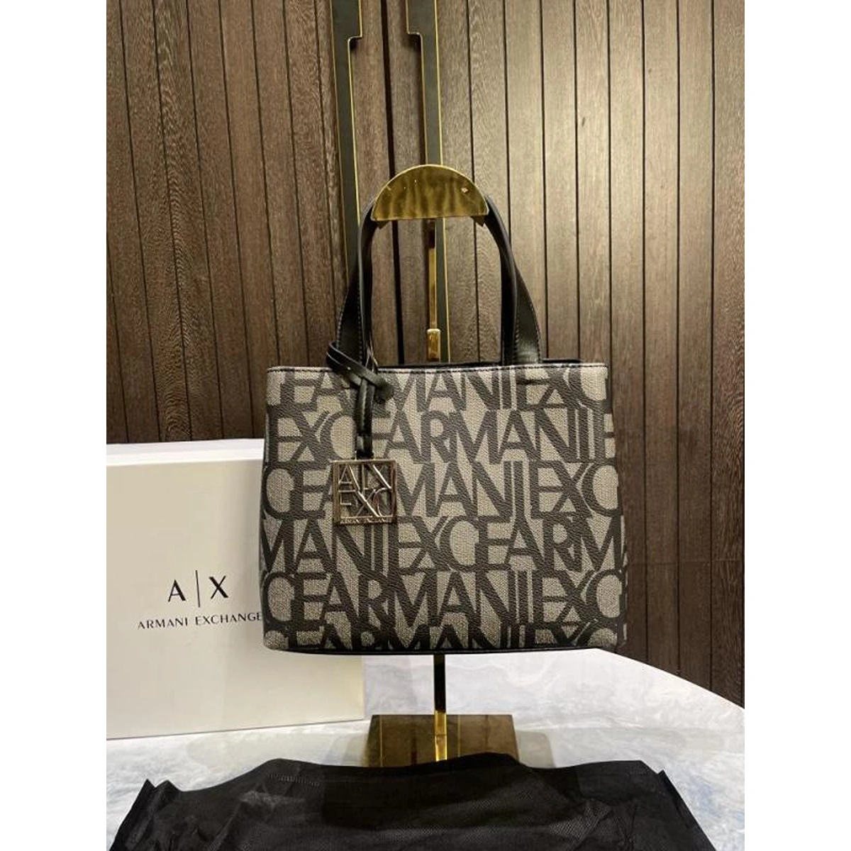 Elegant Armani Exchange Embossed Logo Bag With Og Box For Women (BOT3972) - stayhit.in Elegant Armani Exchange Embossed Logo Bag With Og Box For Women (BOT3972) - stayhit.in