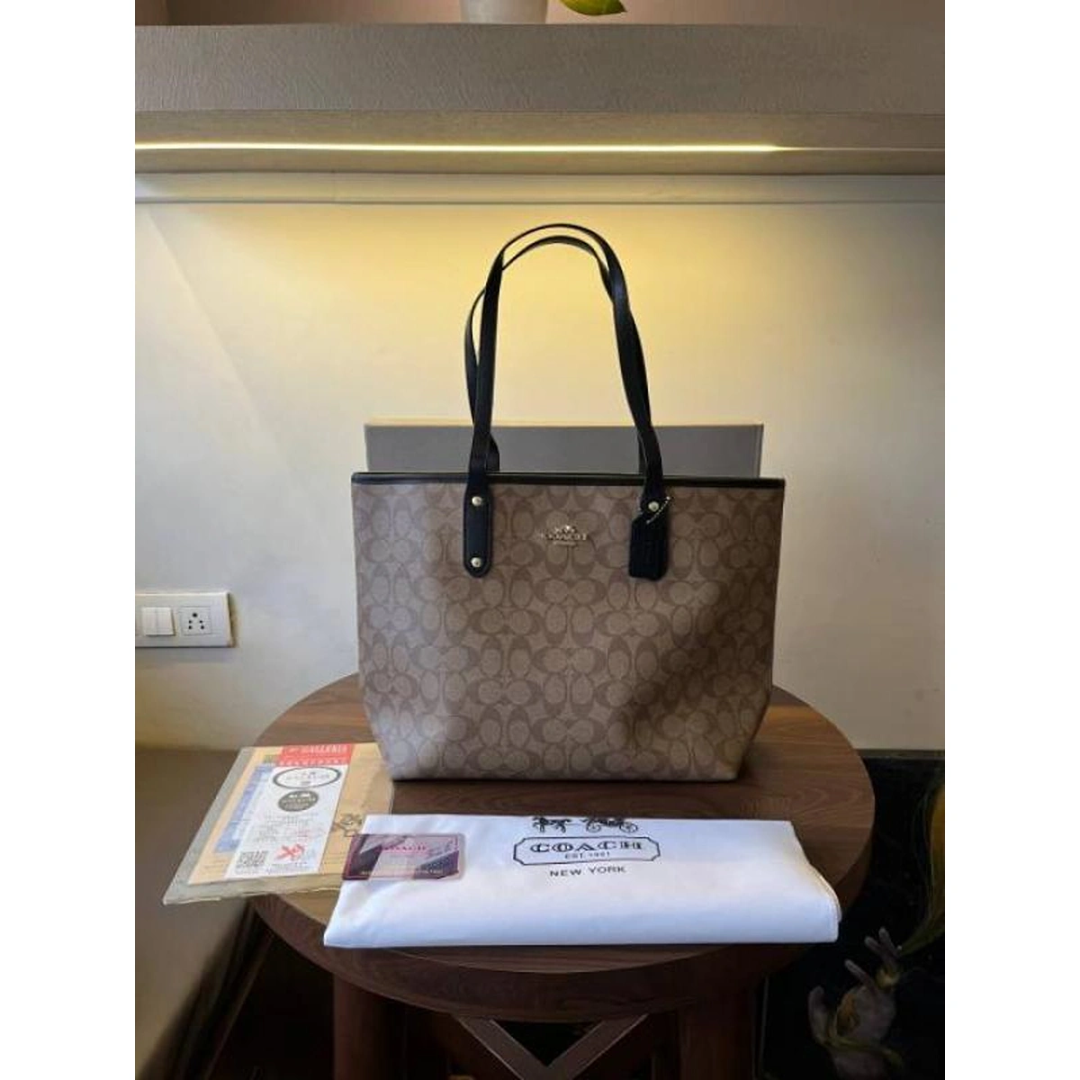 Elegant Coach City Tote Bag With Og Box For Women (BOT3992) - stayhit.in