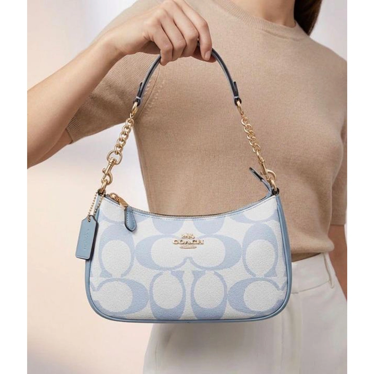 Elegant Coach Teri Hobo Bag Blue With Og Box For Women (BOT3996) - stayhit.in Elegant Coach Teri Hobo Bag Blue With Og Box For Women (BOT3996) - stayhit.in