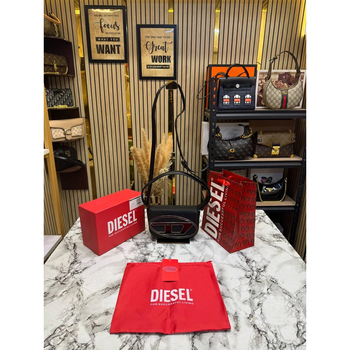 Elegant Diesel 1dr Shoulder Bag With Box For Women (SOS491) - stayhit.in Elegant Diesel 1dr Shoulder Bag With Box For Women (SOS491) - stayhit.in