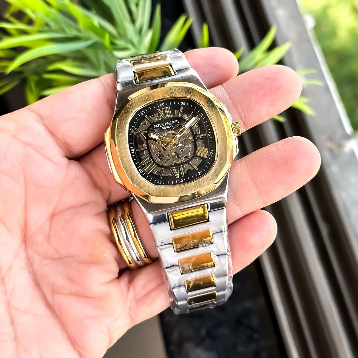Elegant Patek Philippe Watch Gold TT Black For Men (JH541) - stayhit.in Elegant Patek Philippe Watch Gold TT Black For Men (JH541) - stayhit.in