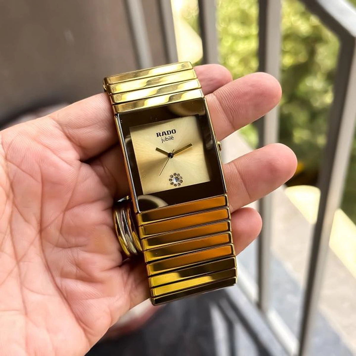 Elegant Rado Ceramic Watch Gold For Men (BOT3937) - stayhit.in Elegant Rado Ceramic Watch Gold For Men (BOT3937) - stayhit.in