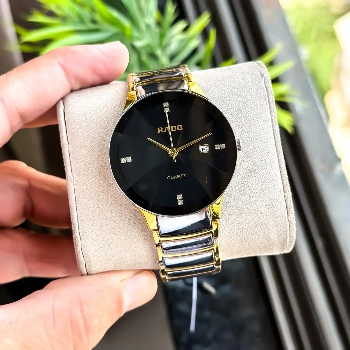 Elegant Rado Watch Gold TT Black For Men (JH531) - stayhit.in Elegant Rado Watch Gold TT Black For Men (JH531) - stayhit.in