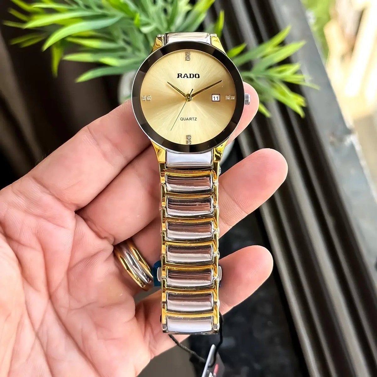 Elegant Rado Watch Gold TT Gold For Men (JH533) - stayhit.in Elegant Rado Watch Gold TT Gold For Men (JH533) - stayhit.in