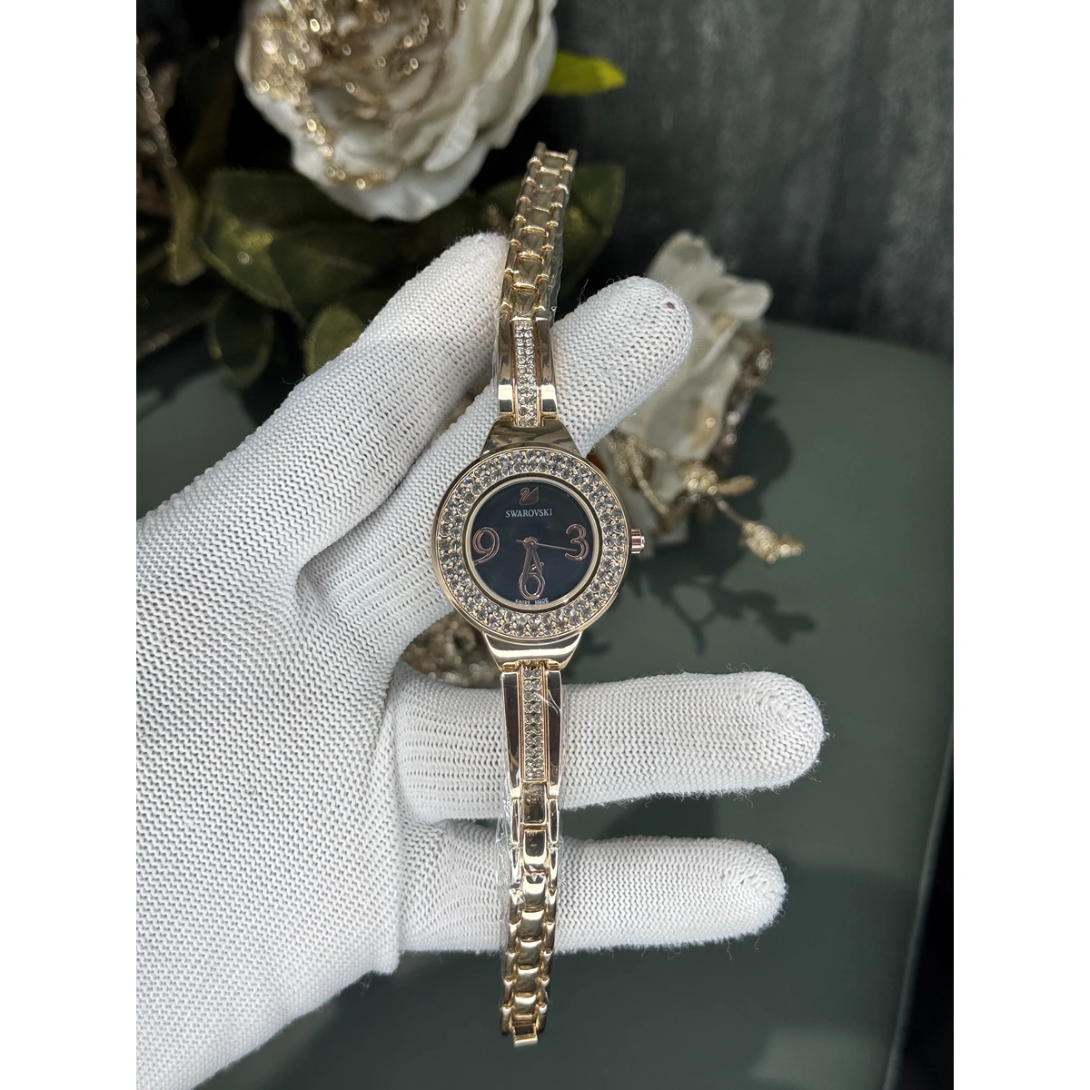 Elegant Swarovski Watch Rosegold Black For Women (JH718) - stayhit.in Elegant Swarovski Watch Rosegold Black For Women (JH718) - stayhit.in