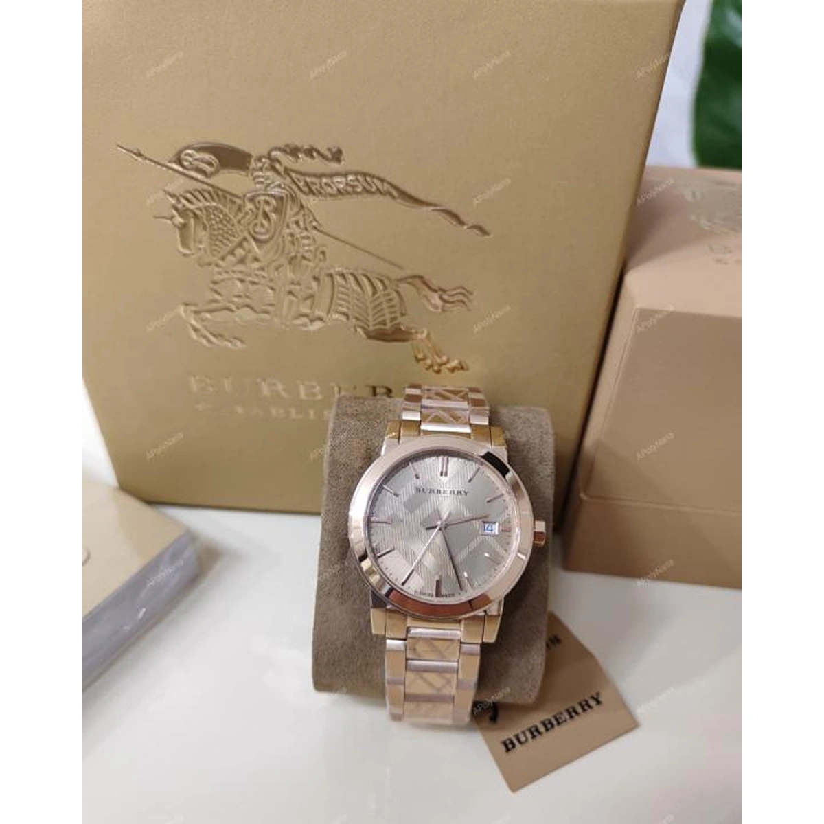 Luxury Burberry Watch Copper White For Women (WS331) - stayhit.in Luxury Burberry Watch Copper White For Women (WS331) - stayhit.in