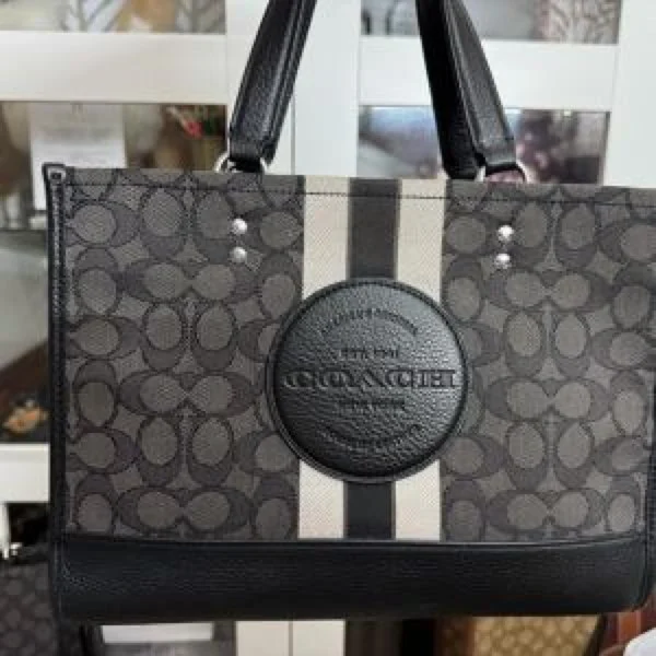 Luxury Coach Handbag With Og Box For Women (BOT2634) - stayhit.in Luxury Coach Handbag With Og Box For Women (BOT2634) - stayhit.in