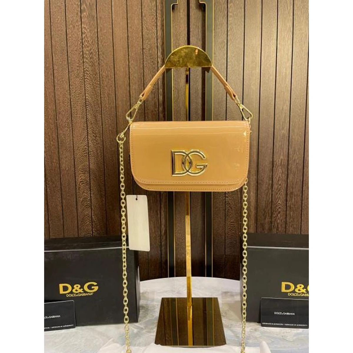 Luxury Dolce & Gabbana Handbag With Box For Women (BOT4022) - stayhit.in Luxury Dolce & Gabbana Handbag With Box For Women (BOT4022) - stayhit.in