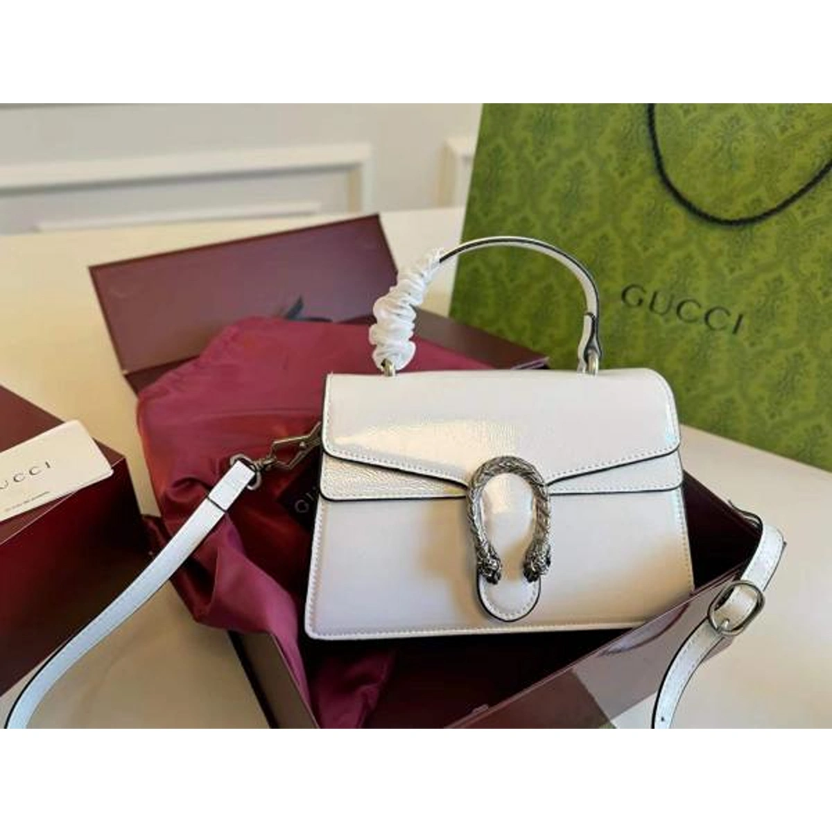 Luxury Gucci Dionysus Top Handle Patent Leather With Og Box For Women (BOT2635) - stayhit.in Luxury Gucci Dionysus Top Handle Patent Leather With Og Box For Women (BOT2635) - stayhit.in