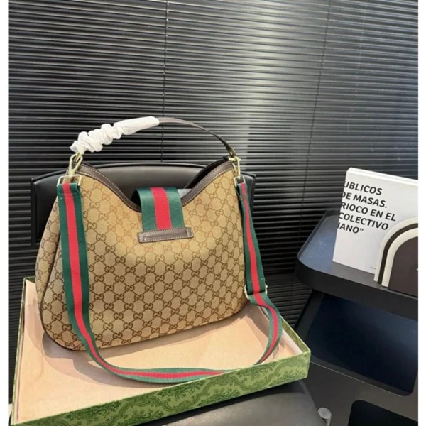 Luxury Gucci Gg Horsebit Supreme Bag With Og Box For Women (BOT2780) - stayhit.in Luxury Gucci Gg Horsebit Supreme Bag With Og Box For Women (BOT2780) - stayhit.in