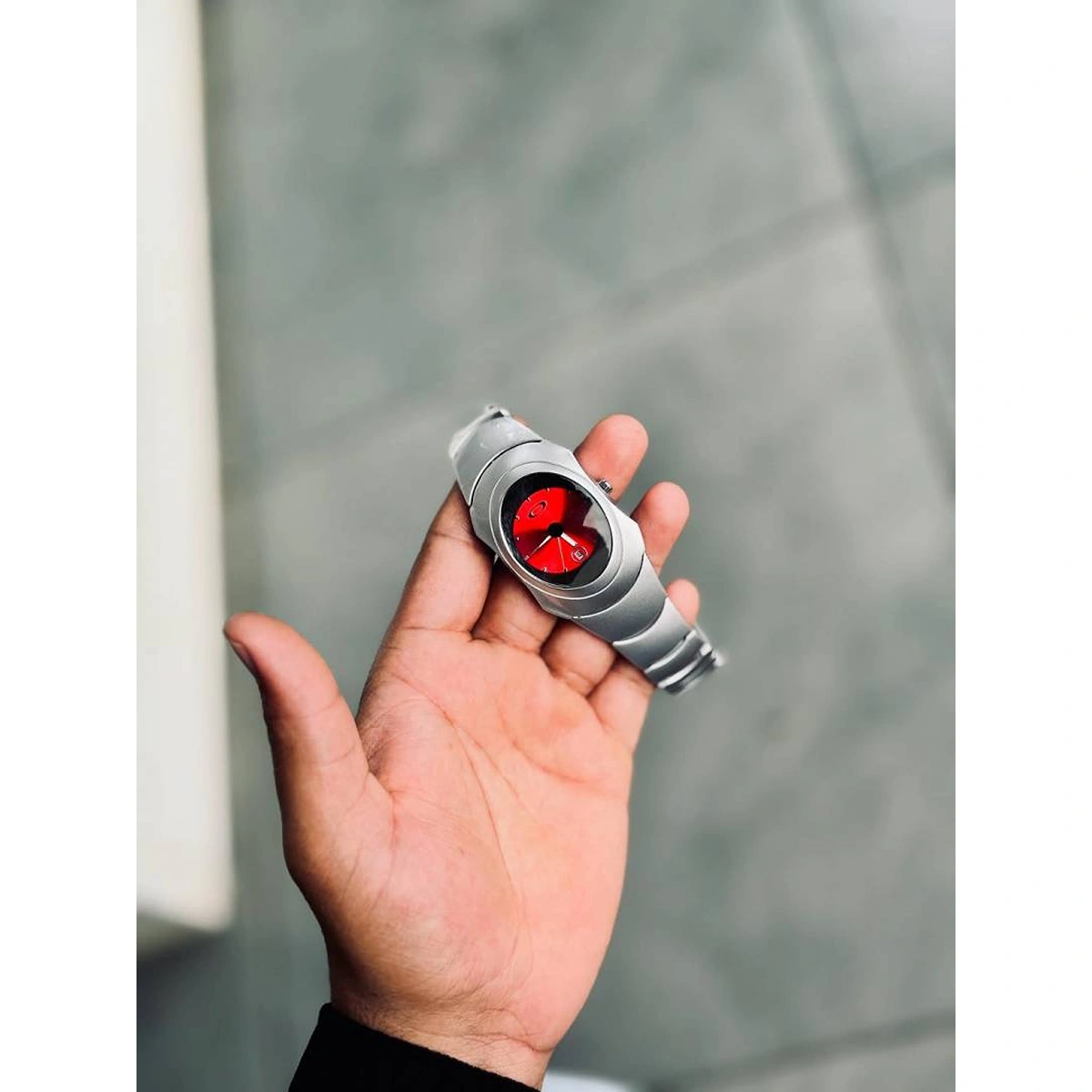 Luxury Oakley Time Boom Watch Red Dial For Men (SOS194) - stayhit.in Luxury Oakley Time Boom Watch Red Dial For Men (SOS194) - stayhit.in