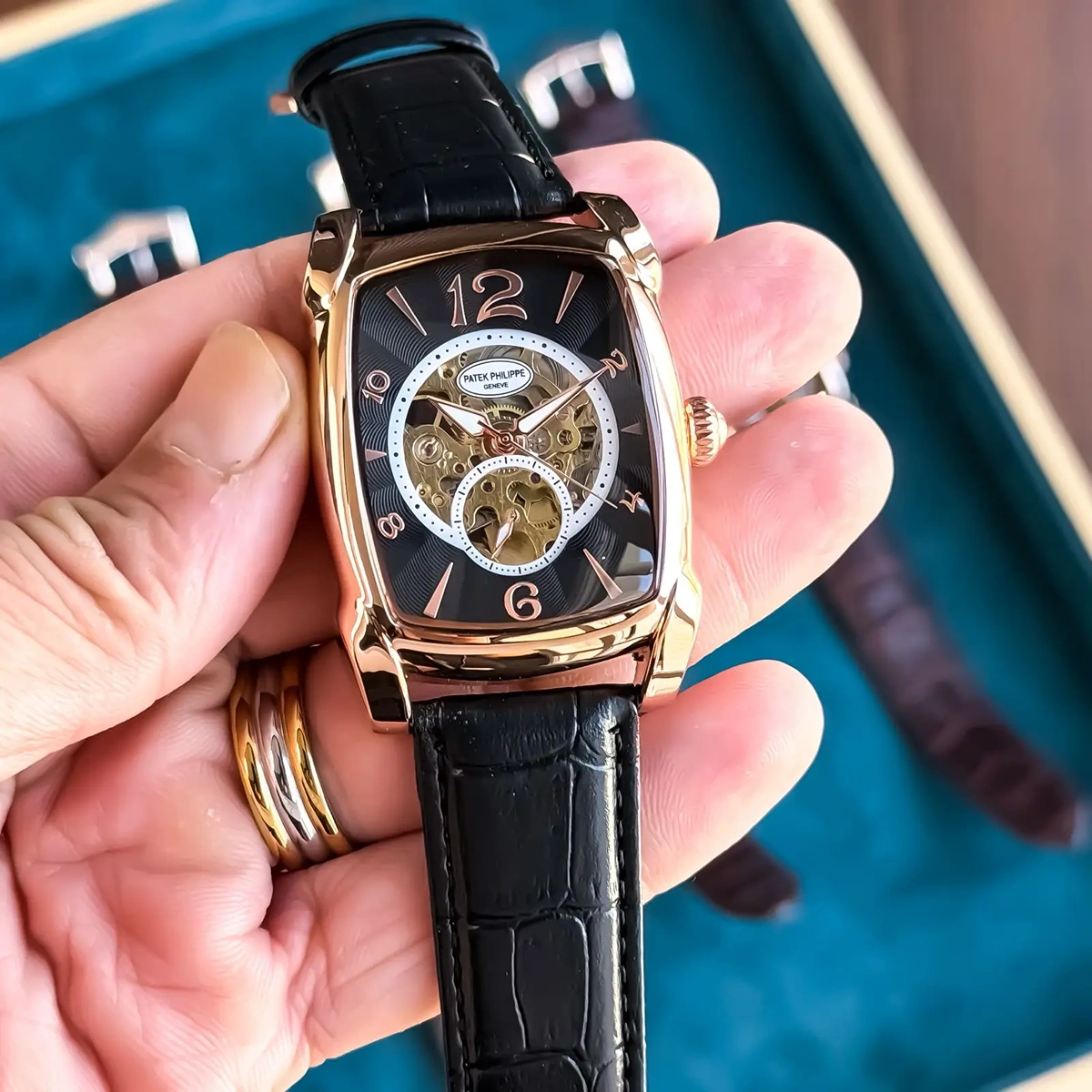 Luxury Patek Philippe Auto Watch Rose Black For Men (JH613) - stayhit.in Luxury Patek Philippe Auto Watch Rose Black For Men (JH613) - stayhit.in
