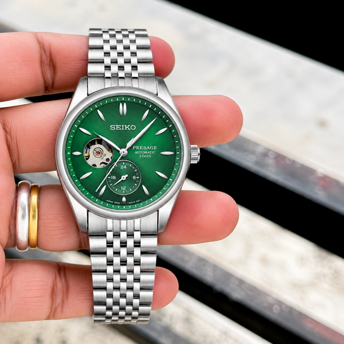 Luxury Seiko Presage Automatic Watch Green Dial For Men (BOT3743) - stayhit.in Luxury Seiko Presage Automatic Watch Green Dial For Men (BOT3743) - stayhit.in