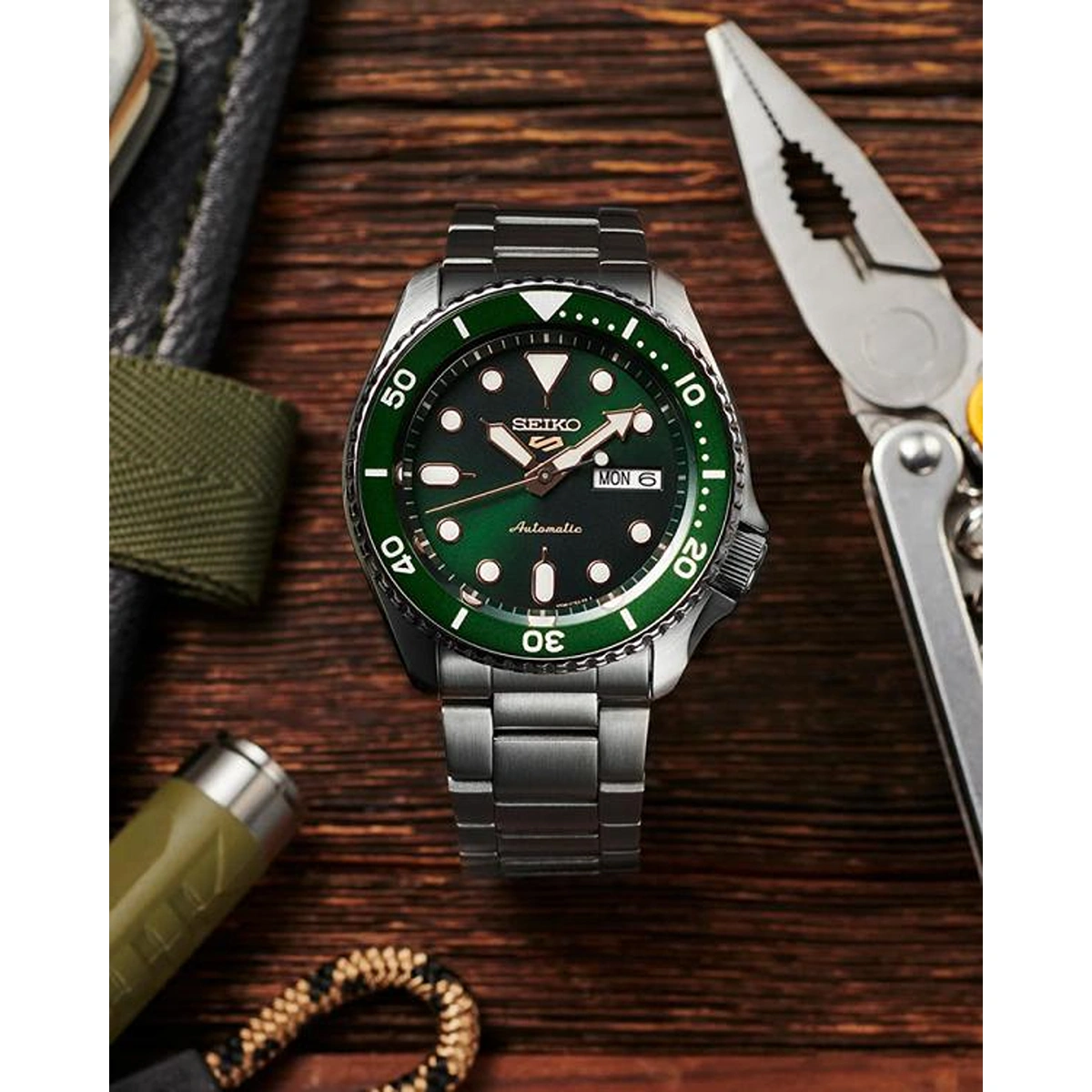 Luxury Seiko Sports Watch For Men (BOT3958) - stayhit.in Luxury Seiko Sports Watch For Men (BOT3958) - stayhit.in