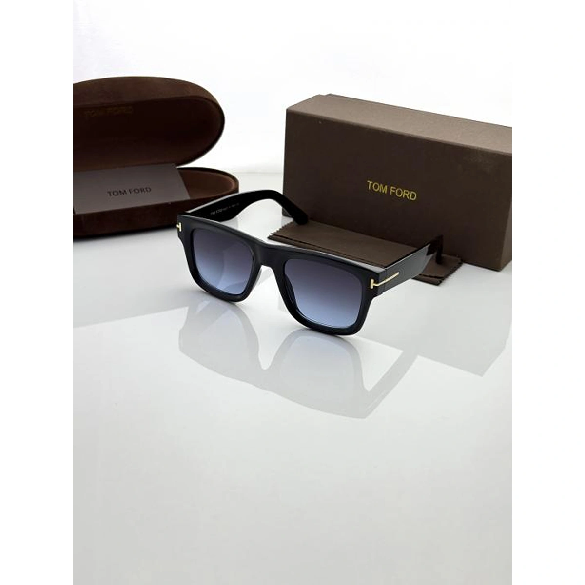 Luxury Tom Ford Sunglasses Blue For Men (BOT3521) - stayhit.in Luxury Tom Ford Sunglasses Blue For Men (BOT3521) - stayhit.in