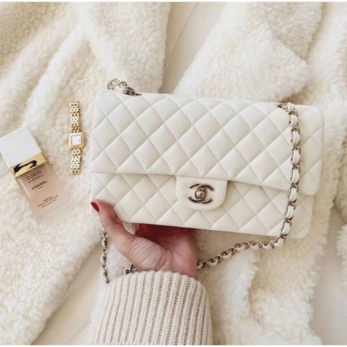 Premium Chanel Jumbo Flap Shoulder Bag With Og Box Dust Bag For Women (BT282) - stayhit.in Premium Chanel Jumbo Flap Shoulder Bag With Og Box Dust Bag For Women (BT282) - stayhit.in