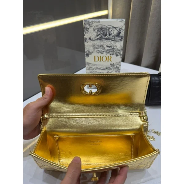 Premium Christian Dior Lambskin Top Handle Bag With Og Box For Women (LAB818) - stayhit.in Premium Christian Dior Lambskin Top Handle Bag With Og Box For Women (LAB818) - stayhit.in