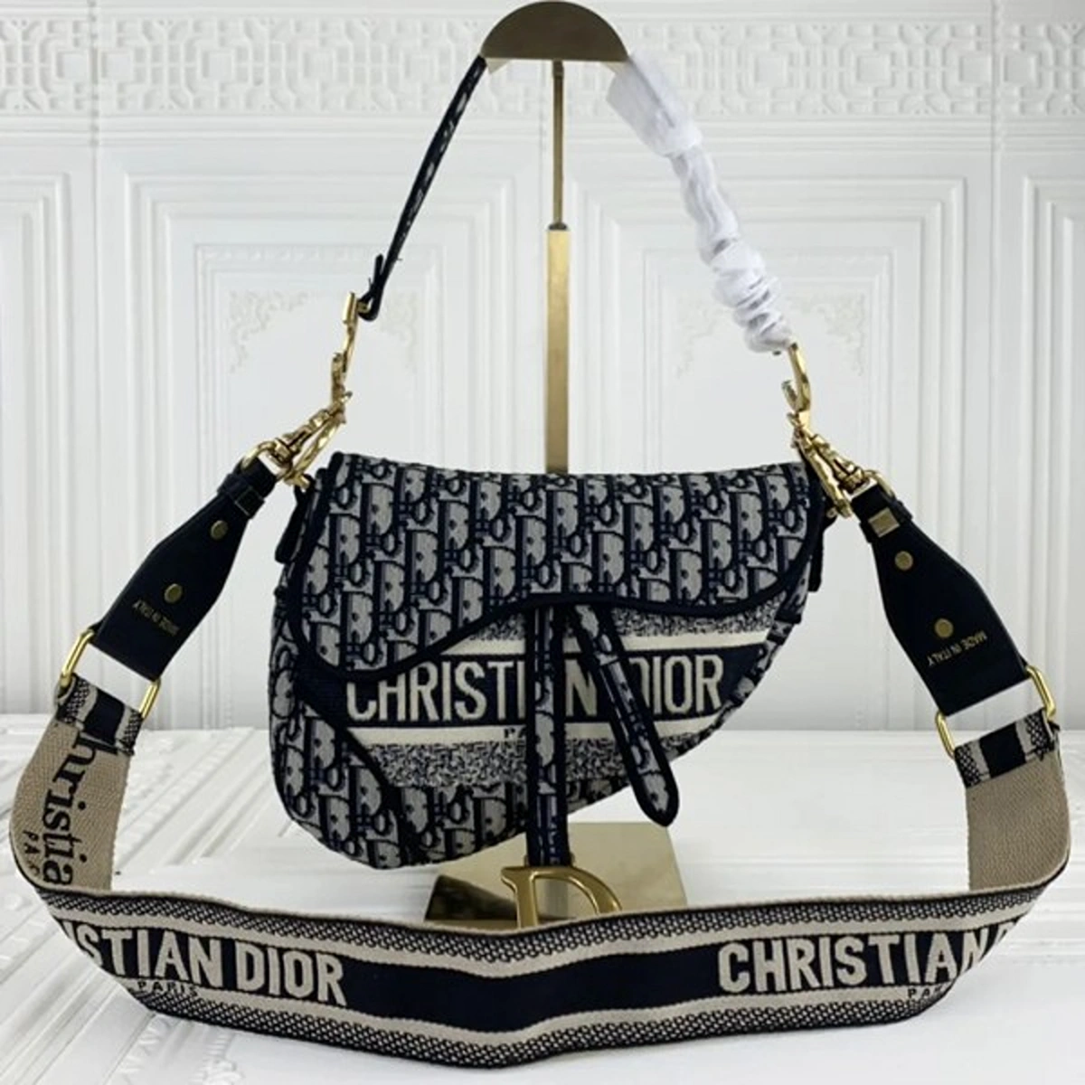 Premium Christian Dior Saddle Bag With Og Box Dust Cover For Women (BOT2598) - stayhit.in Premium Christian Dior Saddle Bag With Og Box Dust Cover For Women (BOT2598) - stayhit.in
