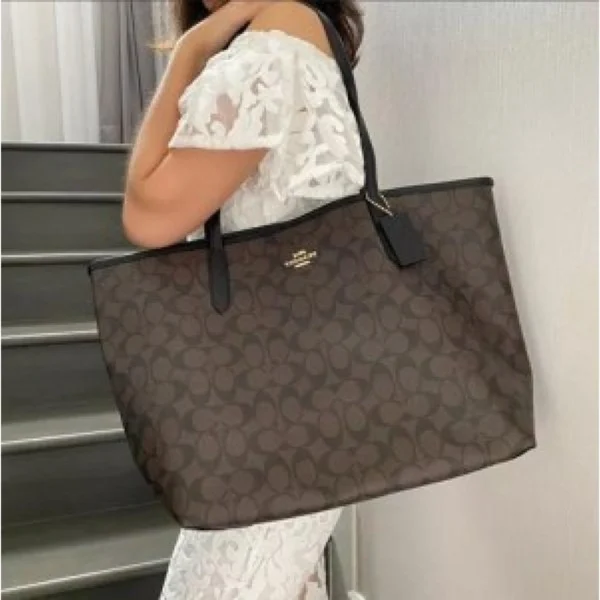 Premium Coach City Hutton Tote Bag With Box For Women (BOT2659) - stayhit.in Premium Coach City Hutton Tote Bag With Box For Women (BOT2659) - stayhit.in