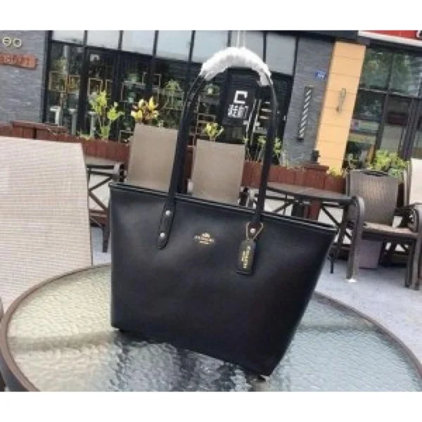 Premium Coach Hutton Tote Bag With Box For Women (BOT2737) - stayhit.in Premium Coach Hutton Tote Bag With Box For Women (BOT2737) - stayhit.in