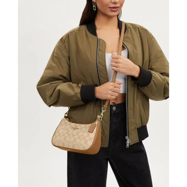 Premium Coach Teri Shoulder Bag With Og Box For Women (BOT2841) - stayhit.in Premium Coach Teri Shoulder Bag With Og Box For Women (BOT2841) - stayhit.in