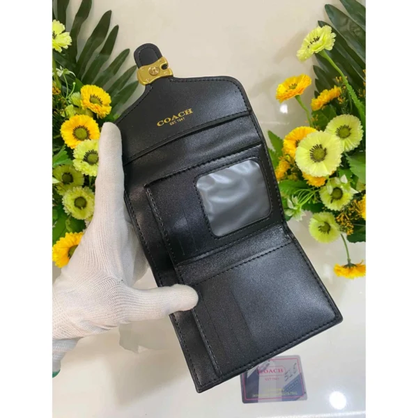 Premium Coach Wallet With Og Accessories For Women (BT210) - stayhit.in Premium Coach Wallet With Og Accessories For Women (BT210) - stayhit.in