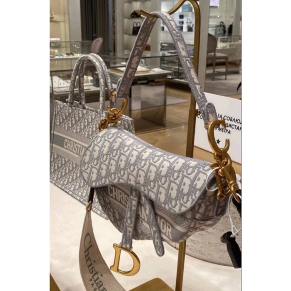 Premium Dior Saddle Oblique Bag Grey With Og Box For Women (BT246) - stayhit.in Premium Dior Saddle Oblique Bag Grey With Og Box For Women (BT246) - stayhit.in