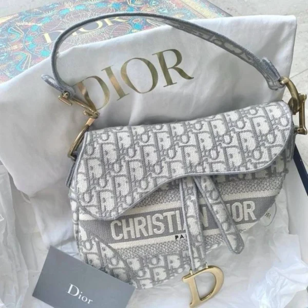 Premium Dior Saddle Oblique Bag Grey With Og Box For Women (BT246) - stayhit.in Premium Dior Saddle Oblique Bag Grey With Og Box For Women (BT246) - stayhit.in