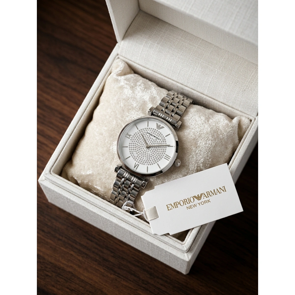 Premium Emporio Armani Watch Silver White For Women (BOT2517) - stayhit.in Premium Emporio Armani Watch Silver White For Women (BOT2517) - stayhit.in