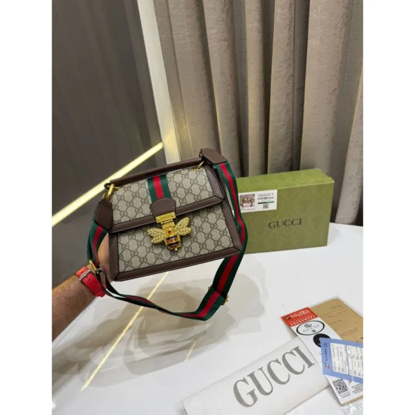 Premium Gucci Bee Queen Canvas Bag Margaret With Og Box For Women (LAB317) - stayhit.in Premium Gucci Bee Queen Canvas Bag Margaret With Og Box For Women (LAB317) - stayhit.in