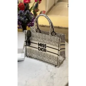 Premium Miss Dior Tote Bag Book Large With Og Box Dust Bag For Women (BT293) - stayhit.in