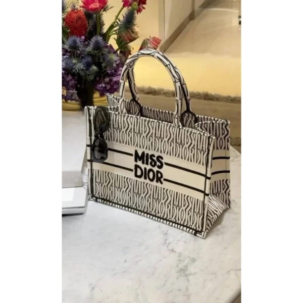 Premium Miss Dior Tote Bag Book Large With Og Box Dust Bag For Women (BT293) - stayhit.in Premium Miss Dior Tote Bag Book Large With Og Box Dust Bag For Women (BT293) - stayhit.in