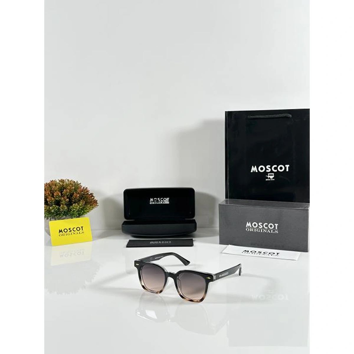 Premium Moscot Sunglasses Tiger Black For Men (BOT3422) - stayhit.in Premium Moscot Sunglasses Tiger Black For Men (BOT3422) - stayhit.in