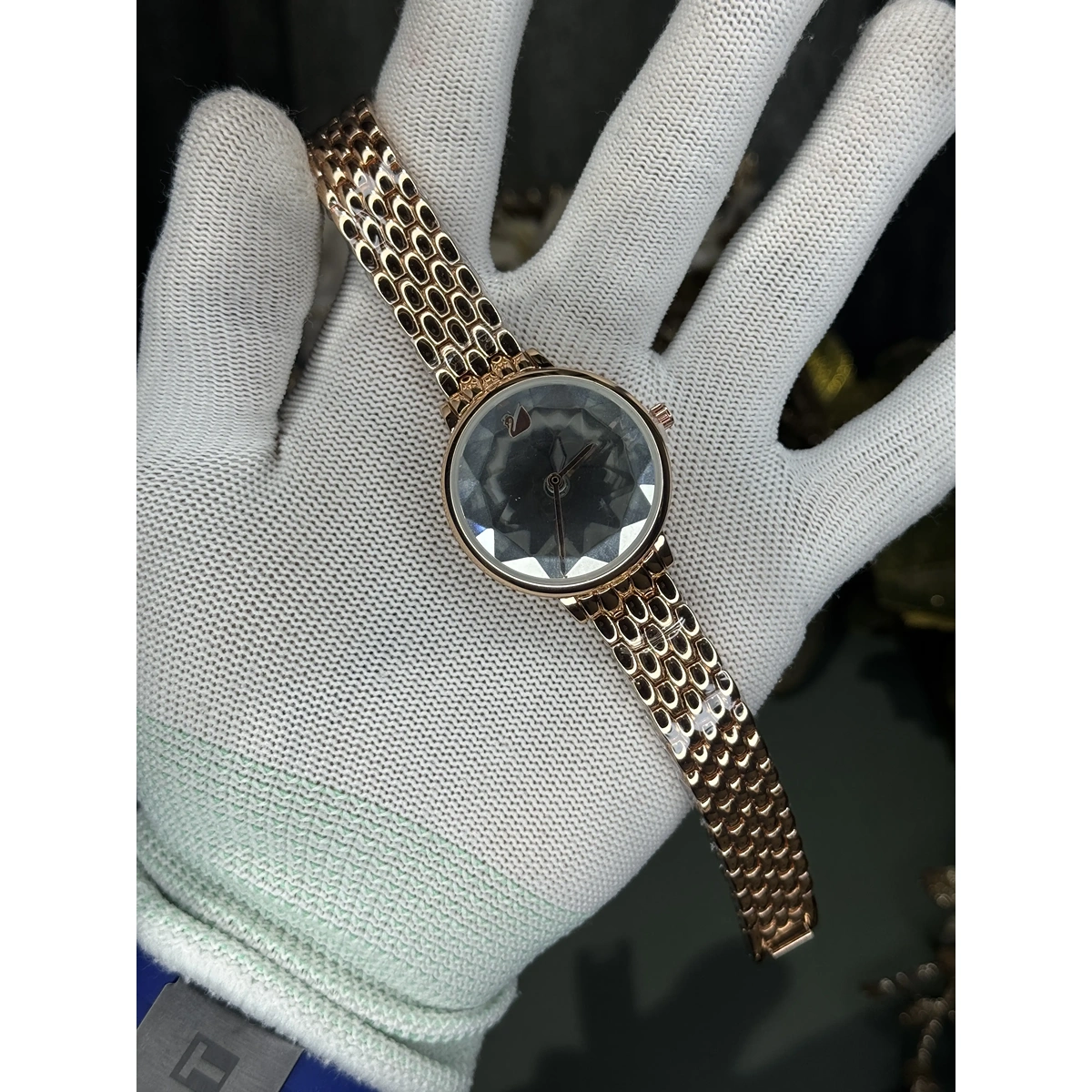 Premium Swarovski Watch Rose Gold Crystal For Women (JH699) - stayhit.in Premium Swarovski Watch Rose Gold Crystal For Women (JH699) - stayhit.in