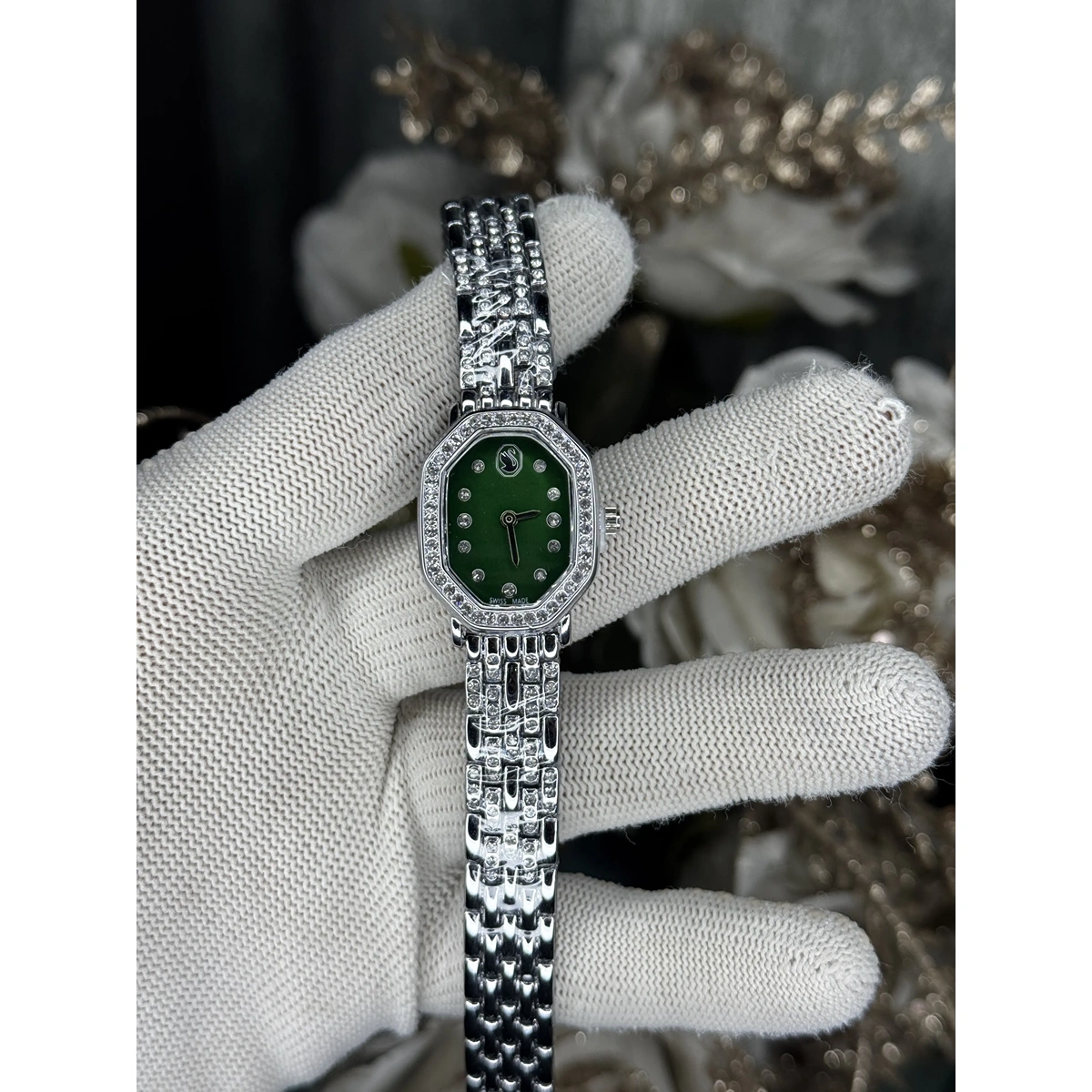 Premium Swarovski Watch Silver Green For Women (JH698) - stayhit.in Premium Swarovski Watch Silver Green For Women (JH698) - stayhit.in