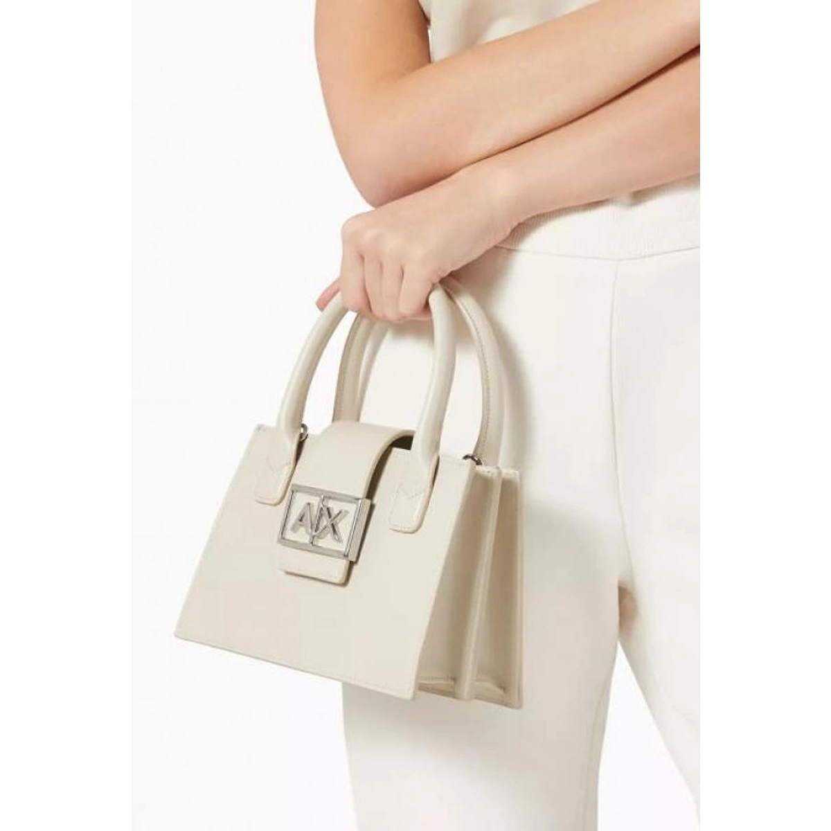 Stylish Armani Exchange Jodie Bag With Og Box For Women (BOT3790) - stayhit.in Stylish Armani Exchange Jodie Bag With Og Box For Women (BOT3790) - stayhit.in