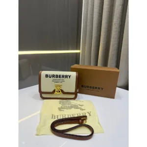 Stylish Burberry Hampshire Printed Crossbody Bag With Og Box For Women (LAB576) - stayhit.in