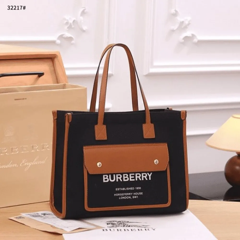 Stylish Burberry Handbag For Women (BOT1751) - stayhit.in Stylish Burberry Handbag For Women (BOT1751) - stayhit.in