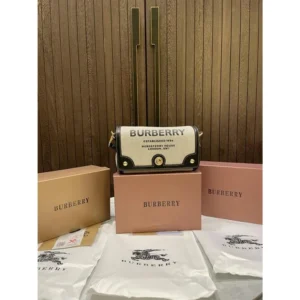 Stylish Burberry Handbag For Women (BOT1865) - stayhit.in