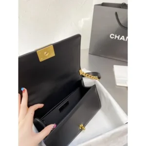 Stylish Chanel Handbag For Women (BOT1815) - stayhit.in