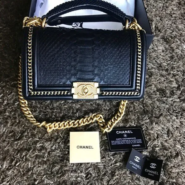 Stylish Chanel Handbag For Women (LAB1319) - stayhit.in Stylish Chanel Handbag For Women (LAB1319) - stayhit.in