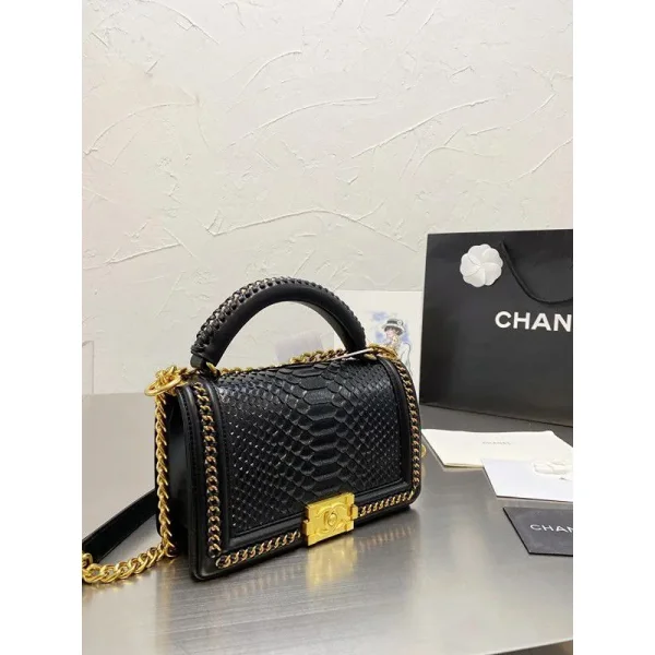 Stylish Chanel Handbag For Women (LAB1319) - stayhit.in Stylish Chanel Handbag For Women (LAB1319) - stayhit.in