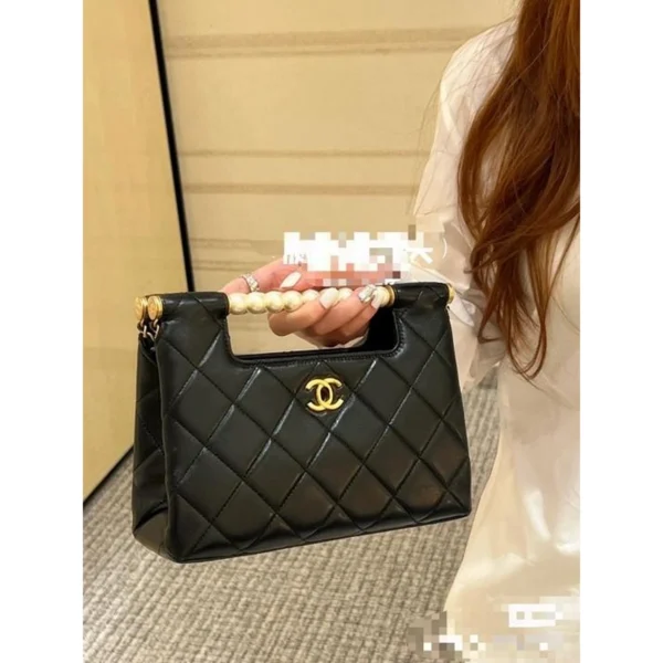 Stylish Chanel Pearl Flap Shoulder Bag With Og Box & Dust Bag For Women (LAB1060) - stayhit.in Stylish Chanel Pearl Flap Shoulder Bag With Og Box & Dust Bag For Women (LAB1060) - stayhit.in