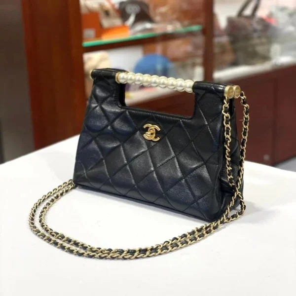Stylish Chanel Pearl Flap Shoulder Bag With Og Box & Dust Bag For Women (LAB1060) - stayhit.in Stylish Chanel Pearl Flap Shoulder Bag With Og Box & Dust Bag For Women (LAB1060) - stayhit.in