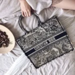 Stylish Christian Dior Handbag For Women (LAB1190) - stayhit.in