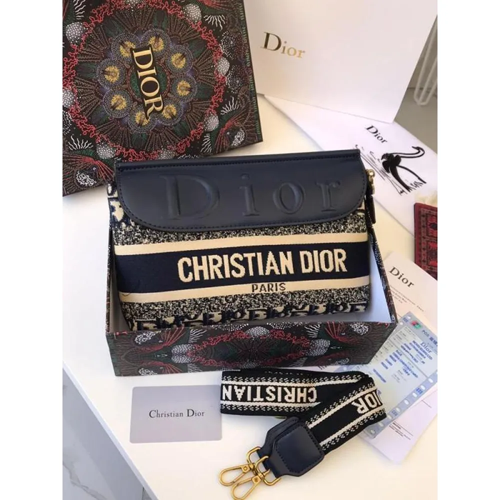 Stylish Christian Dior Handbag With Og Box For Women (SUP8172) - stayhit.in Stylish Christian Dior Handbag With Og Box For Women (SUP8172) - stayhit.in