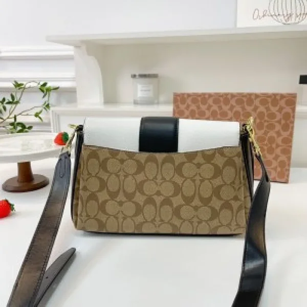 Stylish Coach Baguette Shoulder Bag Signature For Women (BSF881) - stayhit.in