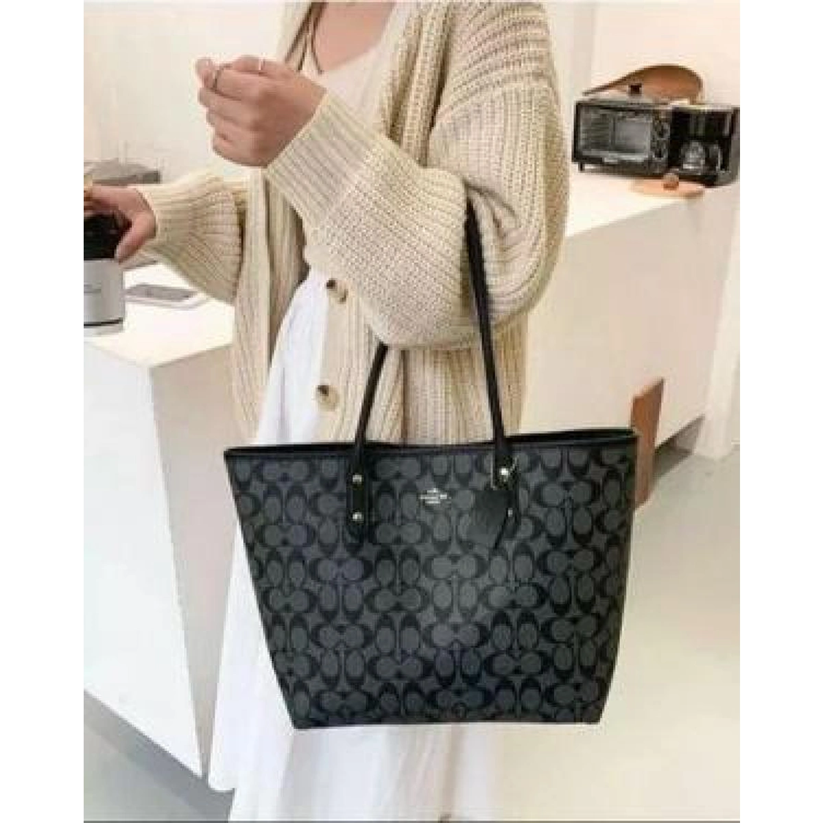 Stylish Coach City Hutton Tote Bag With Box For Women (BOT2864) - stayhit.in Stylish Coach City Hutton Tote Bag With Box For Women (BOT2864) - stayhit.in