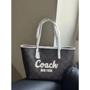 Stylish Coach City Tote Bag With Dust Cover For Women (BOT3856) - stayhit.in